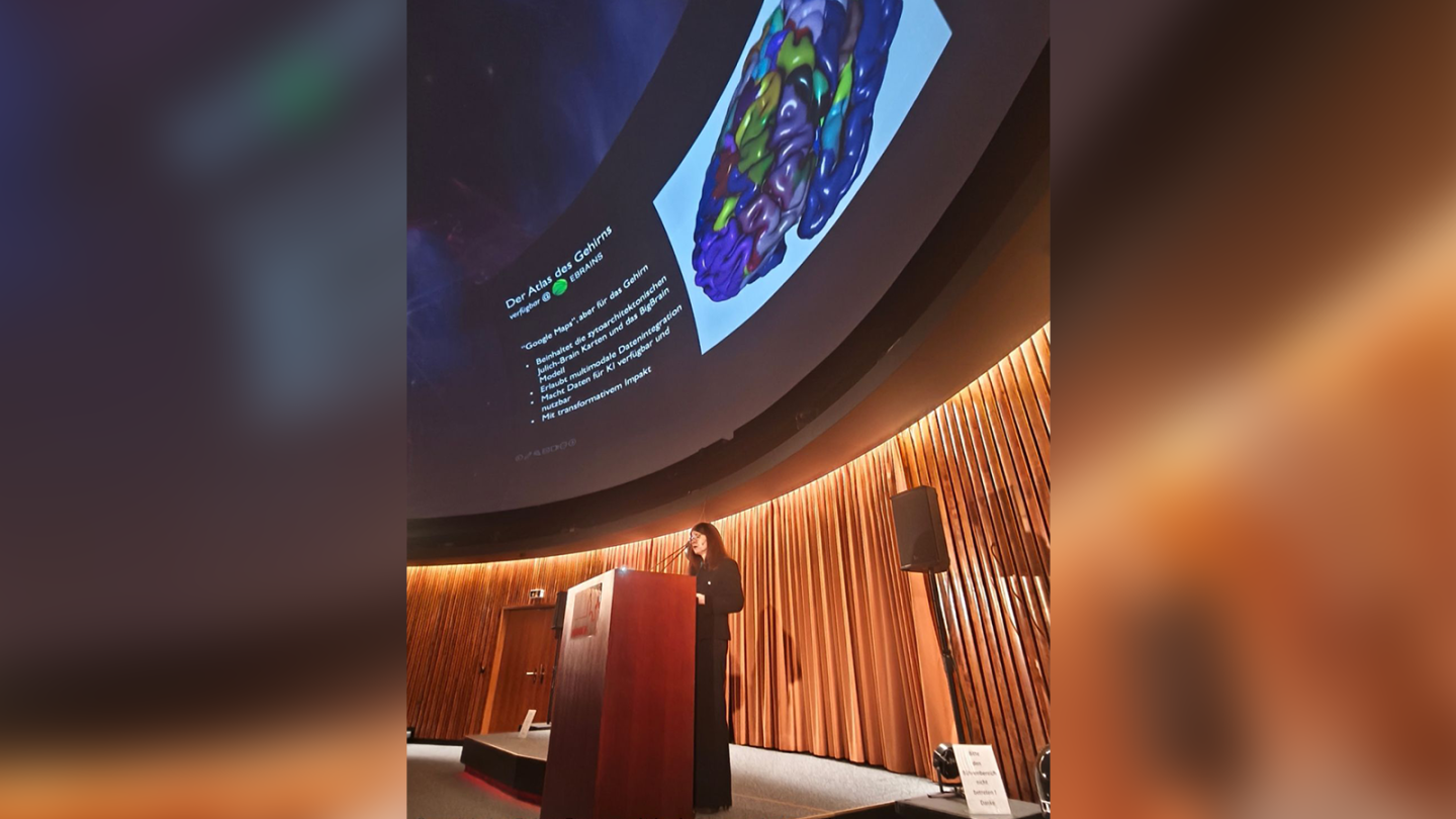 Photo of Katrin Amunts giving a lecture