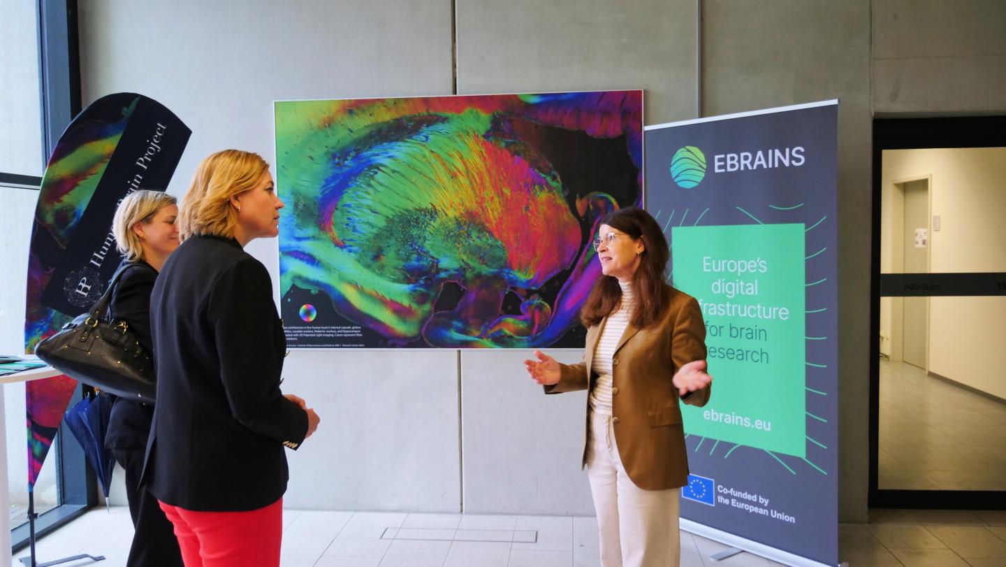 EU Commission Vice President Henna Virkkunen speaking to EBRAINS Joint-CEO Prof. Katrin Amunts