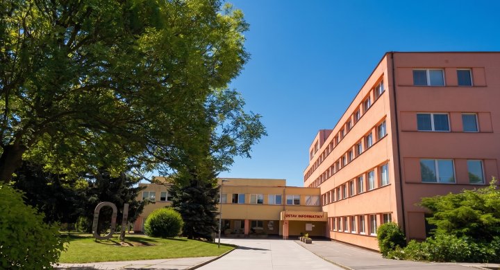 Photo of ICS CAS
