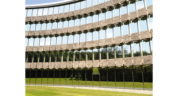 Photo of the Glaverbel Building in Brussels