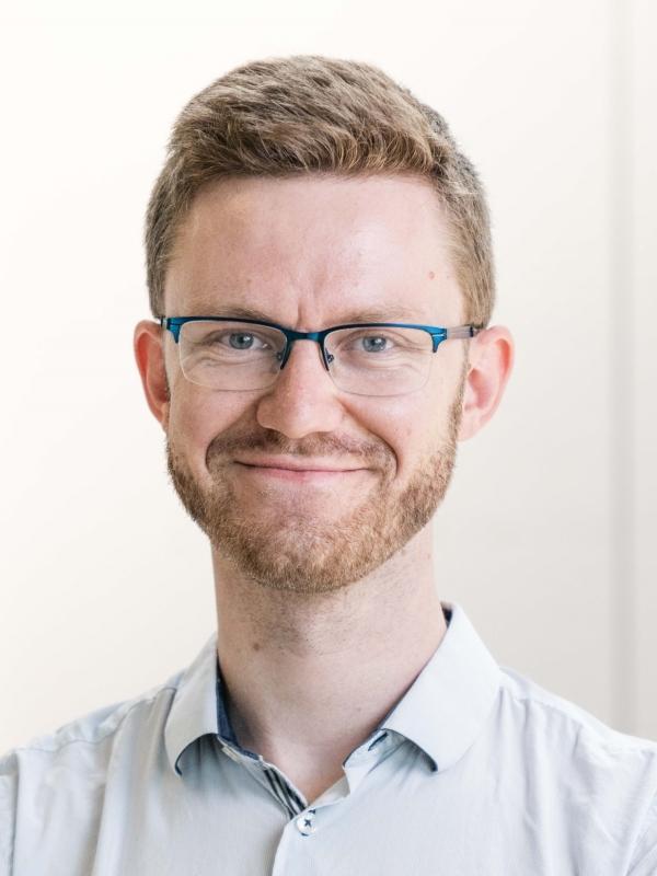 Photo of Martin Schrimpf