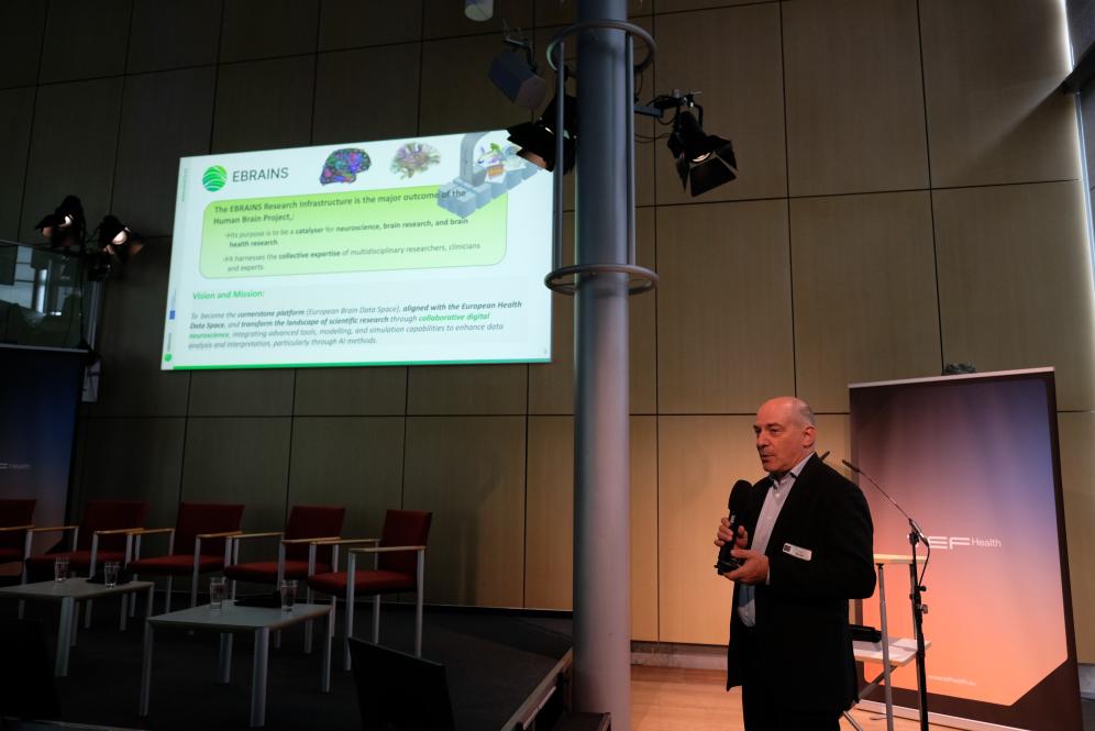 Philippe Vernier, EBRAINS Joint CEO presenting EBRAINS Research Infrastructure