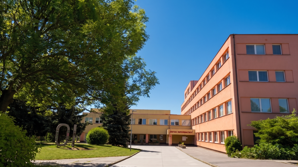 Photo of ICS CAS